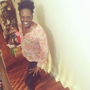 Meet your Posher, Cyndraia